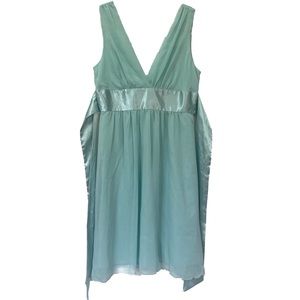 🆕 Forever 21 satin trim dress NWT